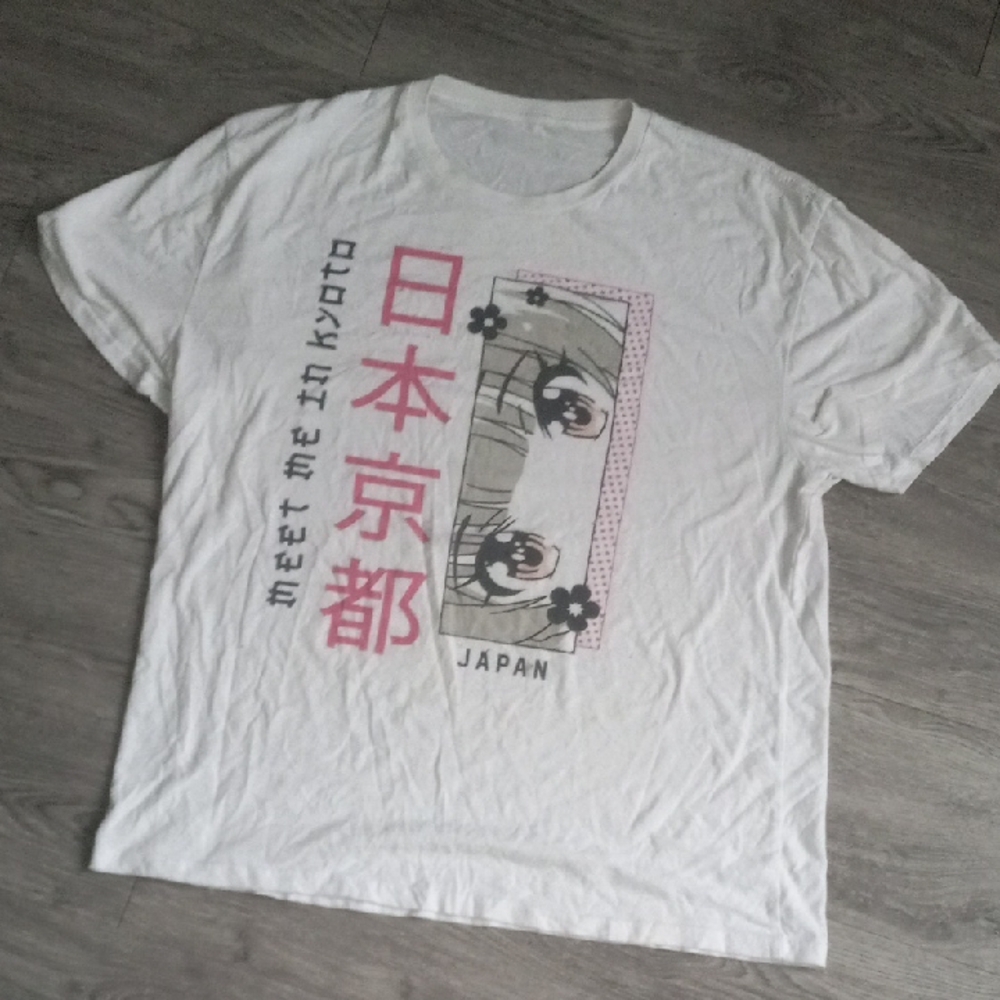 Graphic White T-Shirt